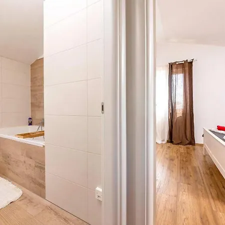 بيت للعطل Casa Noemi *